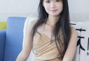 BoBoSocks袜啵啵 - 呜哇，小甜豆的白丝小腿又来了，更新一下是不是又要流口水？