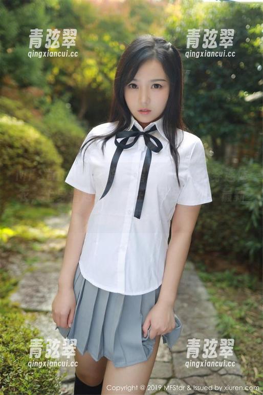 MFStar模范学院-露露Andrea MFStar模范学院 - 露露Andrea穿连体衣,上身看起来像是在罐子里打滚,最新图库爽翻天!
