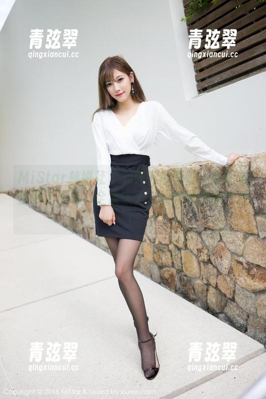 MiStar魅妍社-刘钰儿 MiStar魅妍社 - 刘钰儿的眼镜:原图里那颗小心思,全集来了,快来看看那气质!