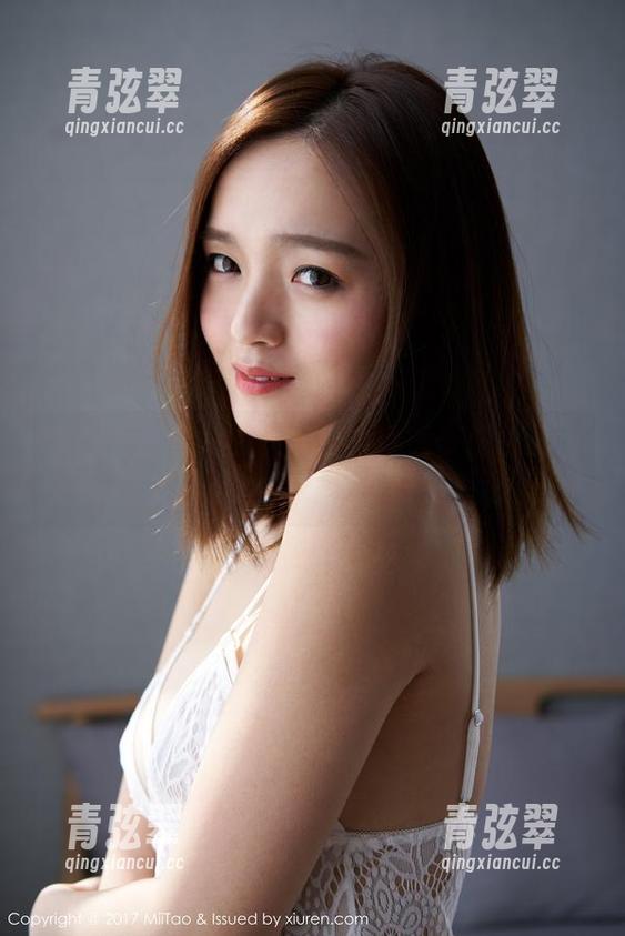 MiiTao蜜桃社-李宝宝 MiiTao蜜桃社 - 你猜李宝宝在白色的海洋里发现了什么?图包更新稳妥送上!