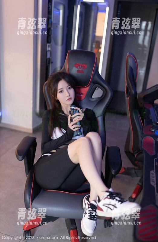 Xiuren秀人网-林子遥 Xiuren秀人网 - 在林子遥的肉丝写真里,目光游荡,找不到出路了!