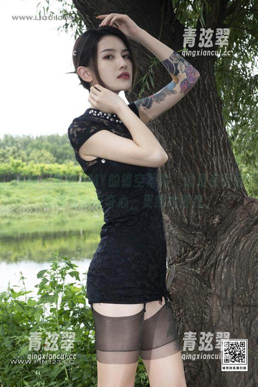 丽柜-AMY 丽柜 - 瞧瞧AMY的镂空写真,像是在轻轻撩拨我的好奇心,果然她懂我。