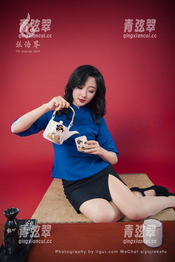 丽柜-小璐璐 丽柜 - 这小璐璐比基尼美图,资源看了就想一再重温,够不够用?