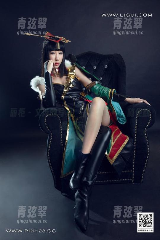 丽柜-文芮 丽柜 - 文芮的写真:玉脂兆丰年,随便翻翻就有惊喜