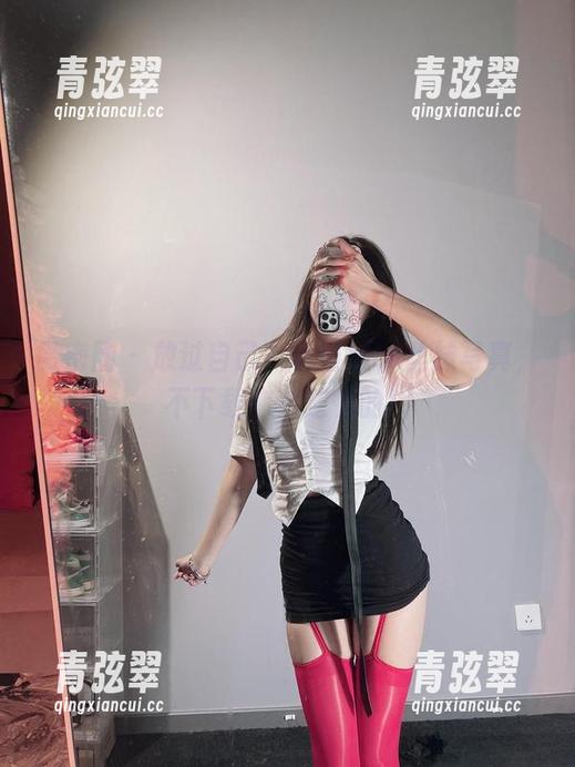 兔宝妮to 微密圈 - 放过自己!兔宝妮to丝袜写真,不下载你会遗憾的!