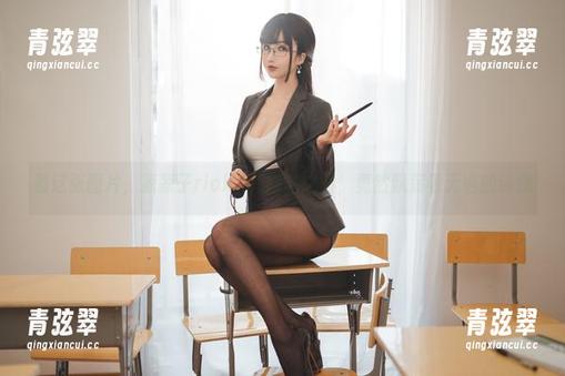 凉凉子rioko 看这张图片,凉凉子rioko和翔鹤之间,竟然飘荡着无名的诗意