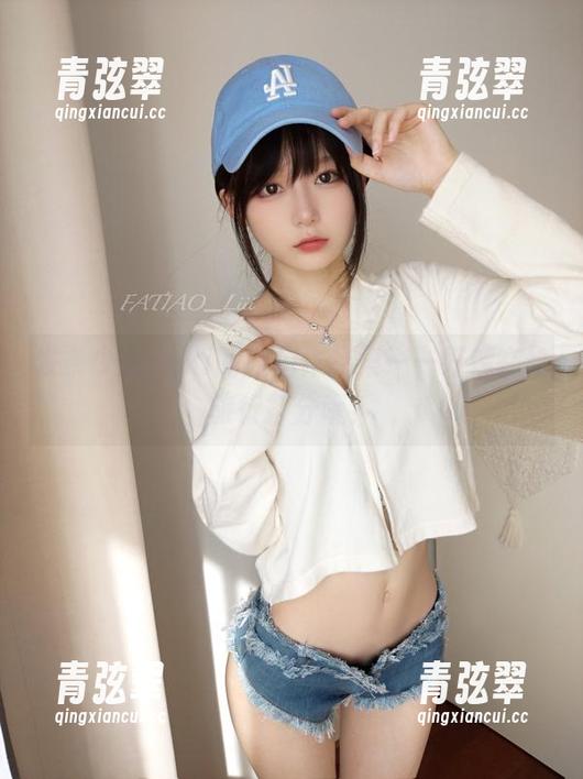 发条少女yoki 发条少女yoki的旅拍作品集——好像在给旅行打分呢!