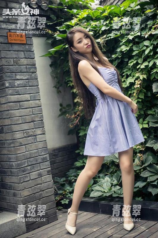 头条女神 - 这个夏天，大悦悦就爱红裙——图集分享让你流连忘返