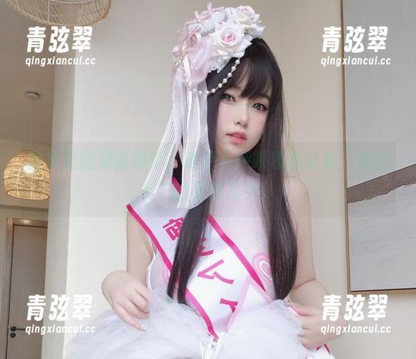 女主K 图集里的美丽脚步,似乎在呼唤着我分享“女主K”的足部万岁!