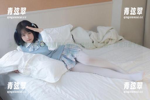 少女秩序-乐栀 少女秩序 - 每一张高清照片都是乐栀的自言自语,旗袍只是个背景而已。
