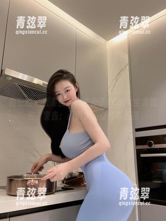 左公子666 微密圈 - 赶紧围观,左公子666JK全套图包,警告:画面火热请自带围挡
