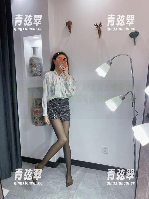 杨大乐乐很靠谱 微密圈 - 谁需要VIP?杨大乐乐很靠谱的白裙图册,免费带你感受白裙的微风拂面!