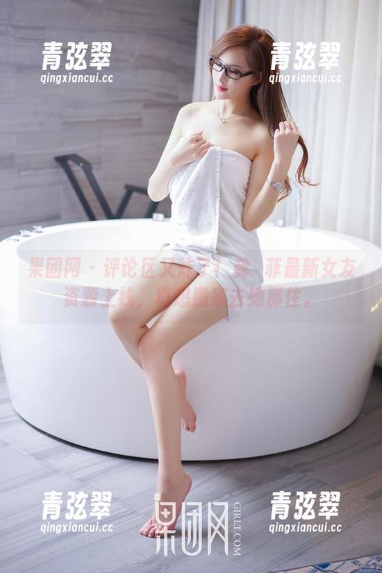 果团网-龚玥菲 果团网 - 评论区又炸了!龚玥菲最新女友资源上线,真想搬家去她那住。