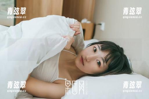 果团网 果团网里,甜心萝莉在图包中一跃而起,像个小精灵,真怕她会藏在我的梦里。