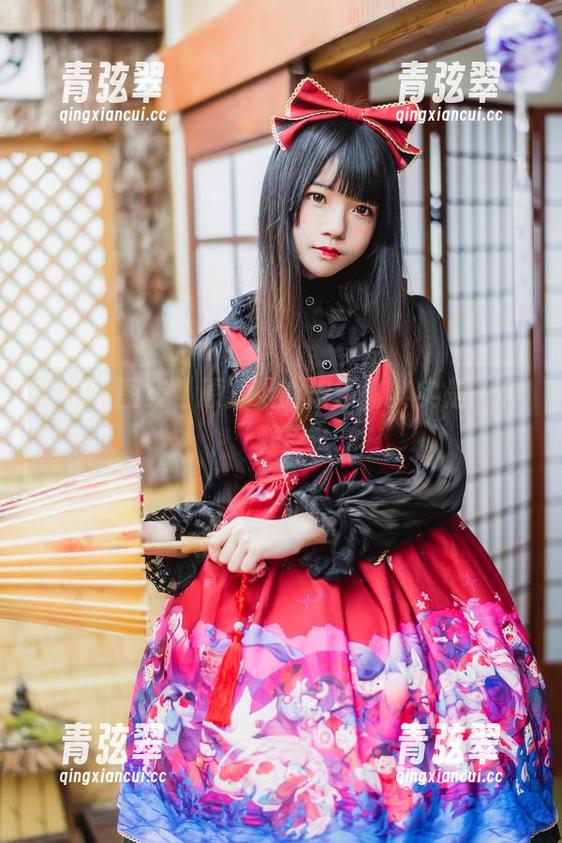 桜桃喵 桜桃喵图集,原野上的浪漫,其实是一种“赖皮”