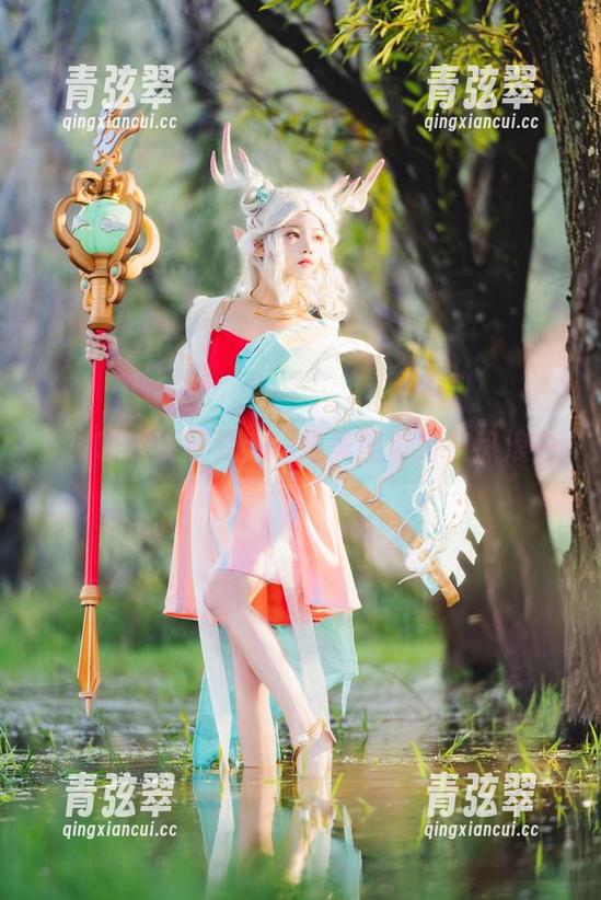 桜桃喵 桜桃喵的夏日梦:一组美图滑落在热浪中
