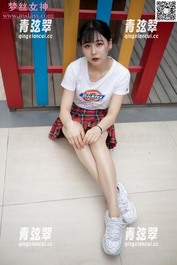 梦丝女神-王娇娇 梦丝女神 - 王娇娇的绝世容颜原图始终带着一种难以捉摸的气质,私房感满分!