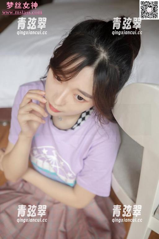 梦丝女神-王晓瑞 梦丝女神 - 王晓瑞的私拍在原图里,水晶高跟那么耀眼,是想当公主吗?