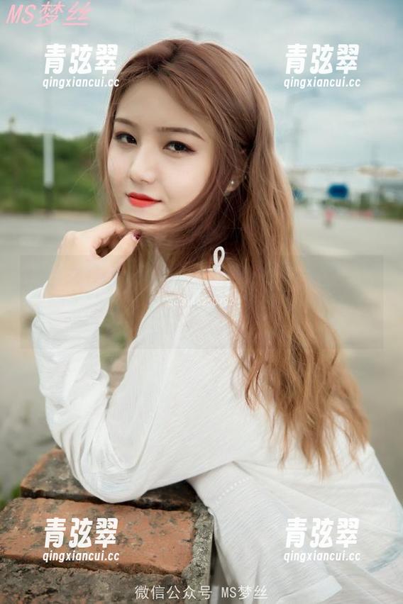 梦丝女神-诗琪 梦丝女神 - 诗琪的腿,高清图册:哦,看那如玉的足,似乎在邀约一场腿部的聚会。