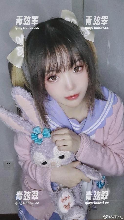 洛可ss 小红帽?不,其实是洛可ss的搞怪写真图册,一言不合就变身!