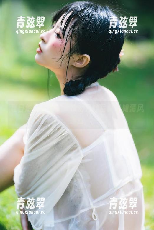 清水由乃 夏日悠闲时光:清水由乃的写真集如清风拂面