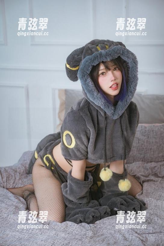 狐洛洛子 私房写真中狐洛洛子:看这清纯黑长直,我只想给它取个名字然后养起来!