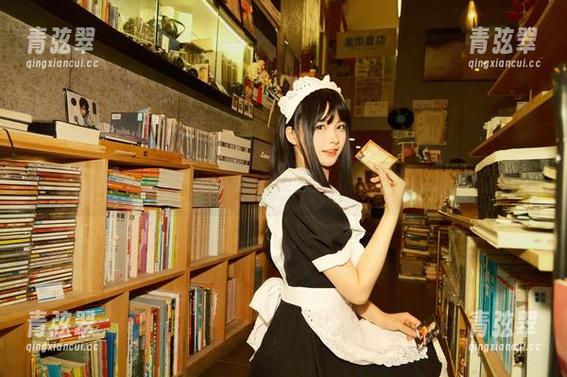 白莉爱吃巧克力 白莉爱吃巧克力白得发光,酷夏“无圣光”图包一份get起来!