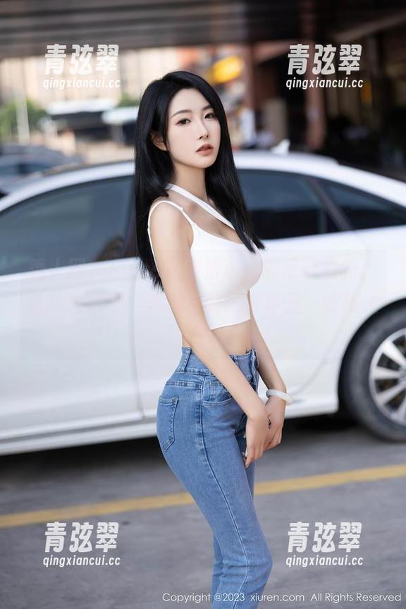 秀人网-Elise谭晓彤 秀人网 - Elise谭晓彤这次的吊带更新,让我想到了‘透视布料也有春天’的伟大理论!
