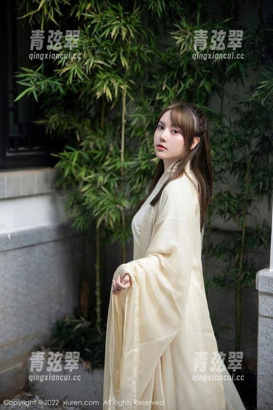 秀人网-南初妹妹 秀人网 - 南初妹妹的套装合集:每天一张壁纸,没事别忘了换哈