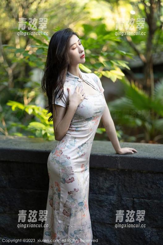 秀人网-周于希Sally 秀人网 - 在线!周于希Sally正跟浴缸大眼瞪小眼,水泡能说啥?