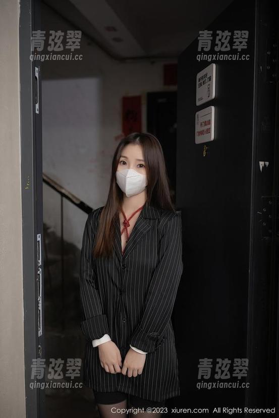 秀人网-娜娜子呀 秀人网 - 娜娜子呀的秘密太深邃,图册上慢慢琢磨一下,值得反复品味。