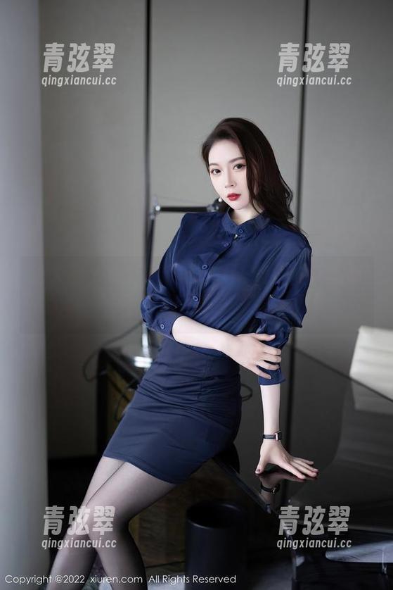 秀人网-陈巧蓓isabella 秀人网 - 陈巧蓓isabella和她的棉袜写真,一不小心就陷入“袜”界!