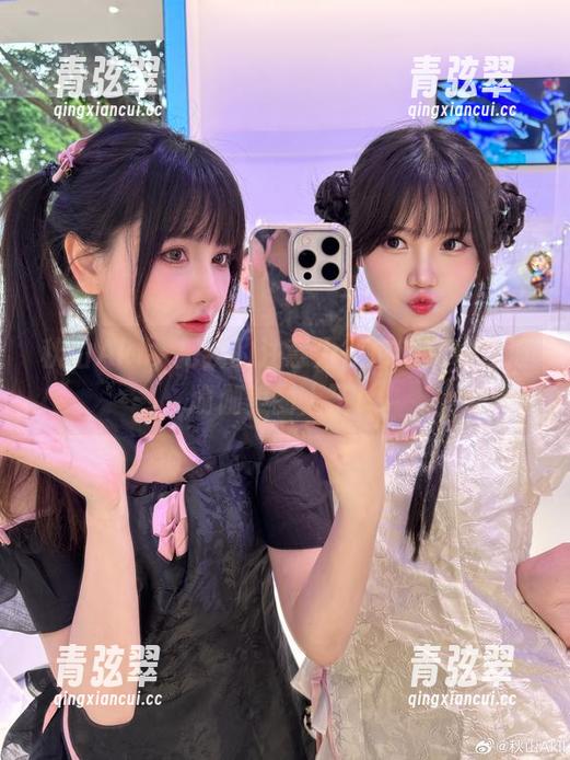 秋山AkI 秋山AkI,把我的注意力彻底锁定在这波瑜伽美图上了!