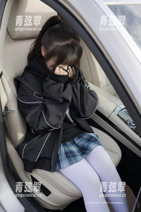 紧急企划-小恩 紧急企划 - 小恩的全套JK经典,图片饱含情绪,能否动摇我的心呢?