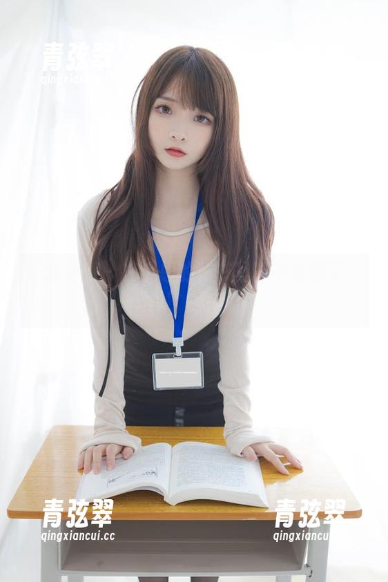 紧急企划-小恩 紧急企划 - 在小恩的秘书写真中找到了‘工作’的乐趣!