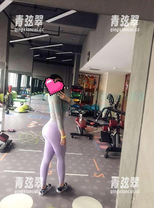 紫色哒豚豚 微密圈 - 免费奉上紫色哒豚豚的内衣原图,面摊超过30天不退!