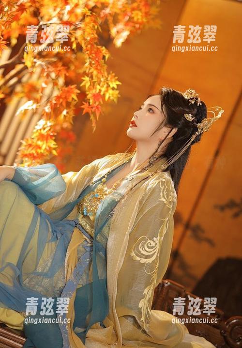 苏嫣嫣阿姨 关注起来:苏嫣嫣阿姨的睡衣原图,有种惹人爱的味道。