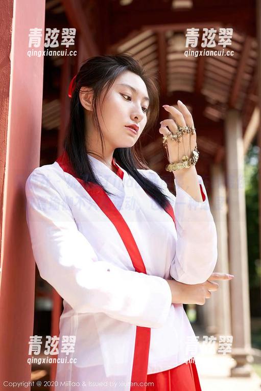 蜜桃社-桃乃香Tina 蜜桃社 - 桃乃香Tina的新图集,在线陪你欣赏瑜伽不只是运动,也是一种态度!