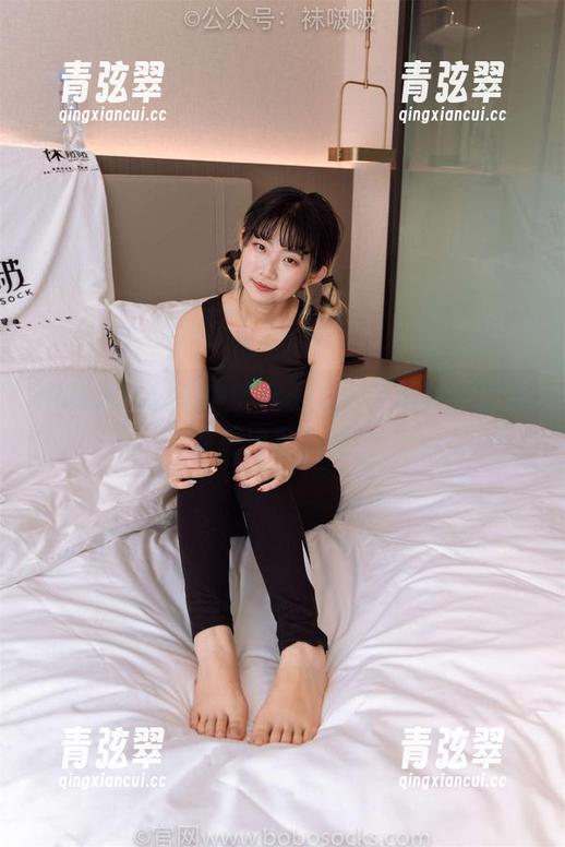 袜啵啵-稚予 袜啵啵 - 图库中的稚予,三套服装穿得我都想冲去下载!