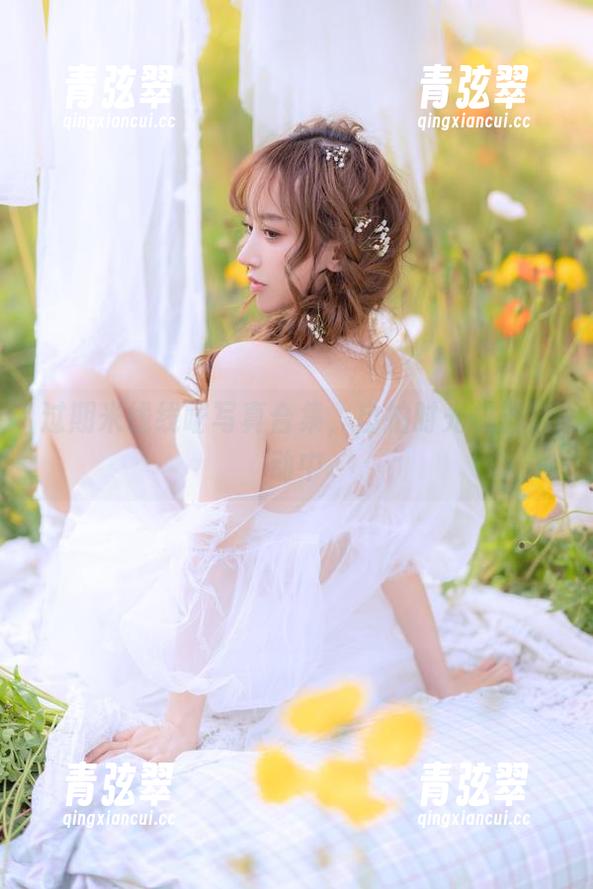 过期米线线喵写真合集，自拍时光机器启动中